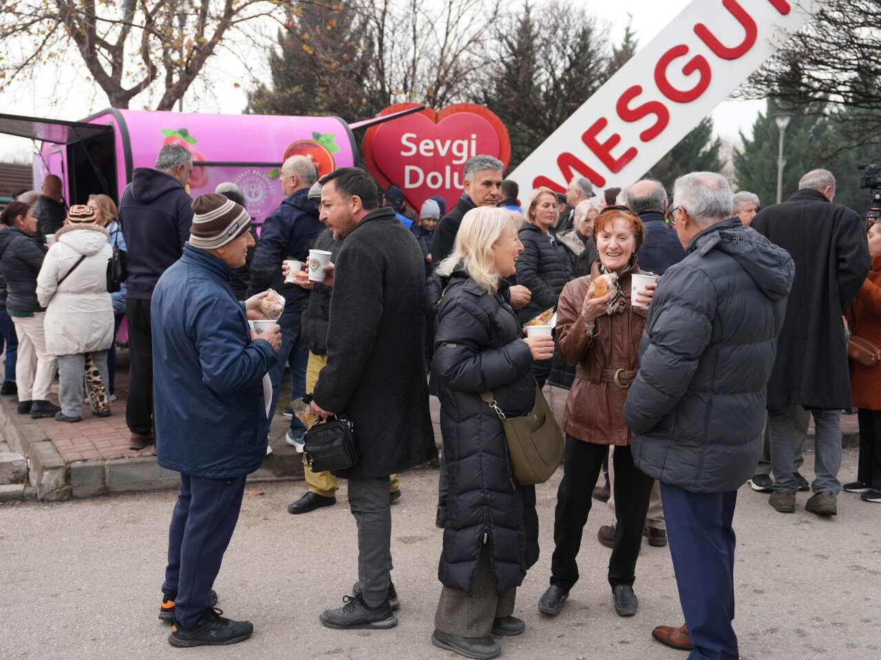 Bir lokanta, birkaç karavan, binlerce tabak: Etimesgut’ta dayanışma hikâyesi 8